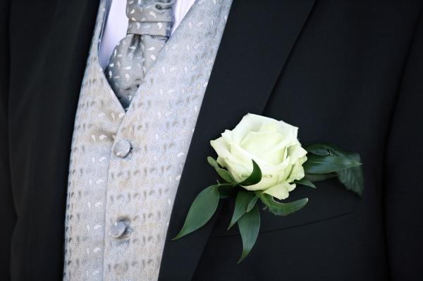 Mens suit outlet flower