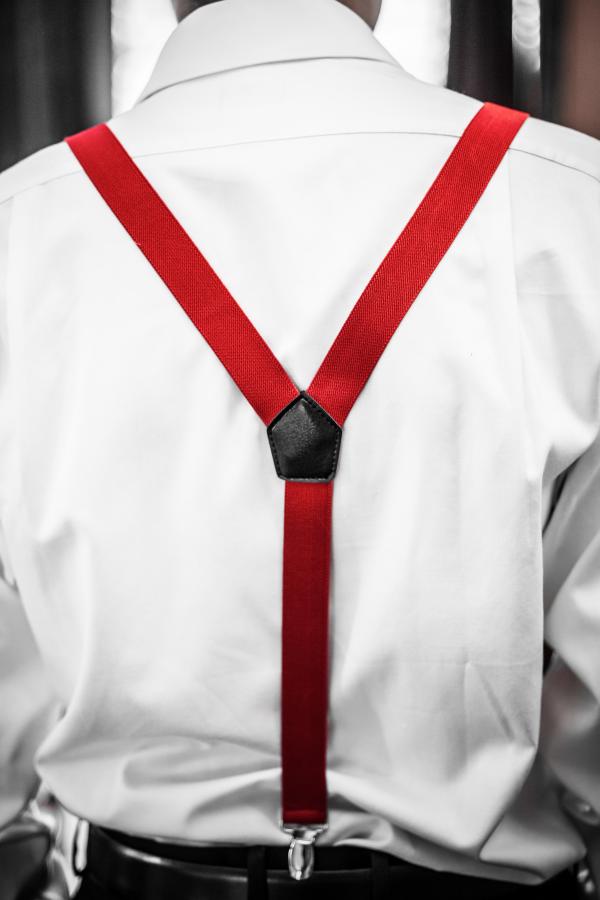 How Do You Wear Suspenders? A Guide To Wearing Men's Braces With